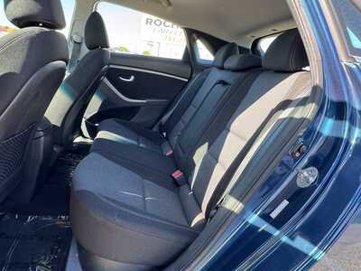 2016 Hyundai Elantra, $8499. Photo 7