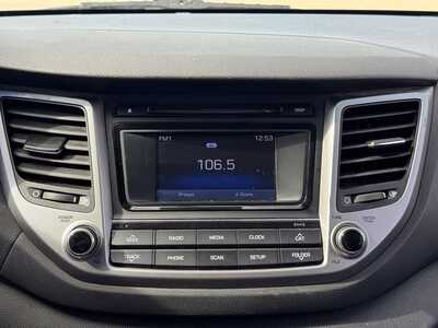 2017 Hyundai Tucson, $12199. Photo 3