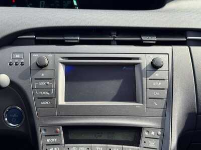 2013 Toyota Prius, $5999. Photo 3