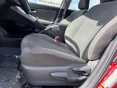 2013 Toyota Prius, $5999. Photo 6