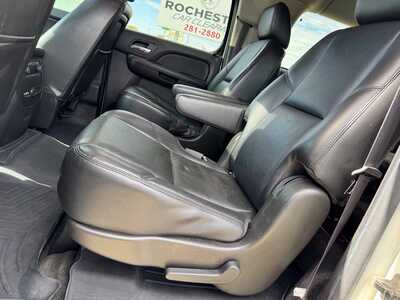 2014 Chevrolet Suburban, $12699. Photo 10