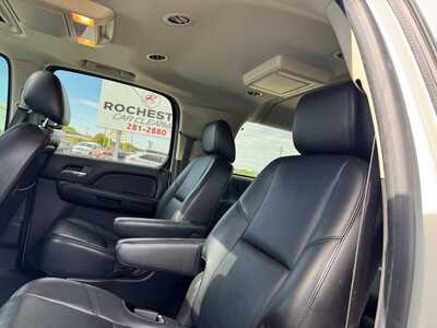 2014 Chevrolet Suburban, $12699. Photo 11