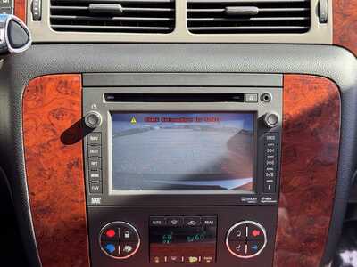 2014 Chevrolet Suburban, $12699. Photo 4