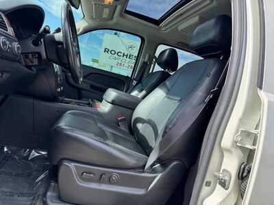 2014 Chevrolet Suburban, $12699. Photo 5