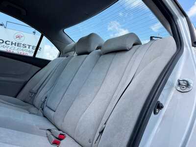 2010 Kia Optima, $5998. Photo 9