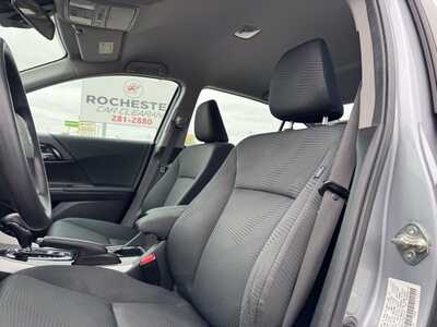 2016 Honda Accord, $14699. Photo 7