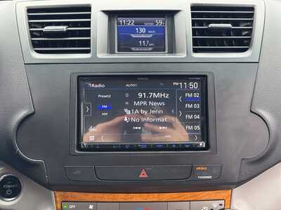 2009 Toyota Highlander, $7899. Photo 3