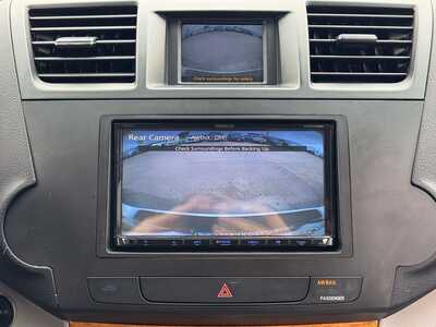 2009 Toyota Highlander, $7899. Photo 4