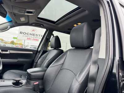2009 Kia Borrego, $10999. Photo 7