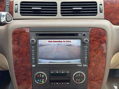 2012 Chevrolet Suburban, $14999. Photo 4