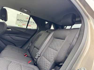 2019 Chevrolet Equinox, $11349. Photo 10
