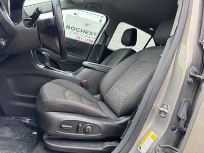 2019 Chevrolet Equinox, $11349. Photo 5