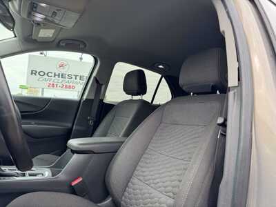 2019 Chevrolet Equinox, $11349. Photo 7