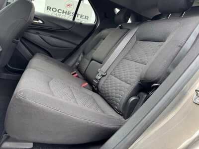 2019 Chevrolet Equinox, $11349. Photo 9