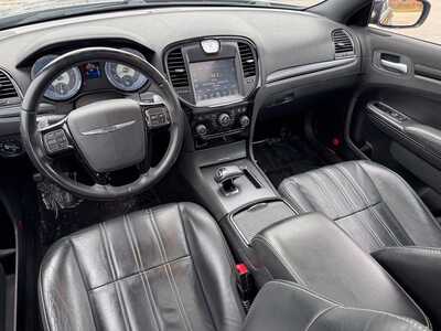 2014 Chrysler 300, $11949. Photo 12