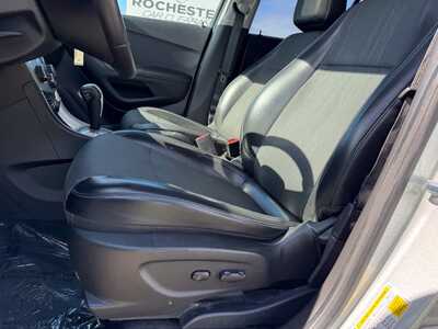 2015 Chevrolet Trax, $8849. Photo 6