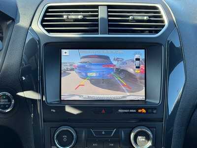 2017 Ford Explorer, $10890. Photo 4