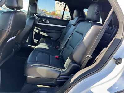 2017 Ford Explorer, $10890. Photo 8
