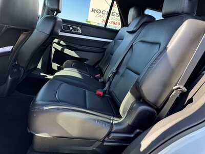 2017 Ford Explorer, $10890. Photo 9