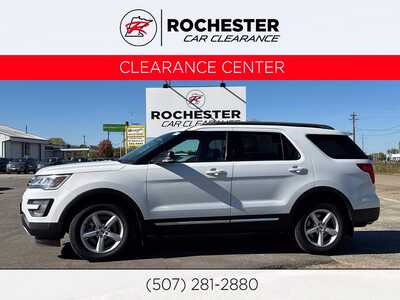 2017 Ford Explorer, $10890. Photo 1