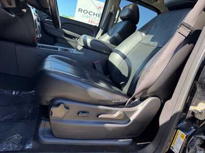 2013 Chevrolet Tahoe, $12190. Photo 5