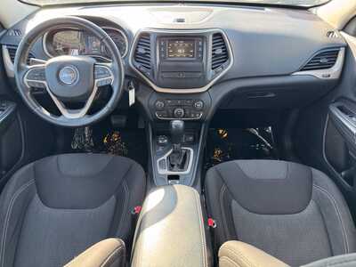 2015 Jeep Cherokee, $6949. Photo 12