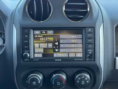 2014 Jeep Compass, $9999. Photo 3