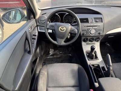 2011 Mazda Mazda3, $3699. Photo 11