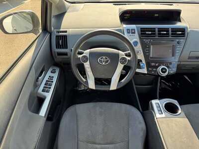 2014 Toyota Prius, $9299. Photo 11