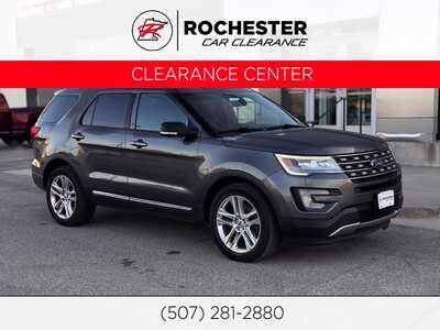 2017 Ford Explorer, $12640. Photo 1