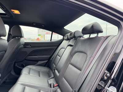2018 Hyundai Elantra, $14599. Photo 11