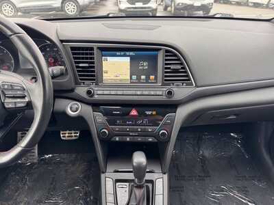2018 Hyundai Elantra, $14599. Photo 2