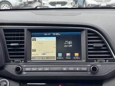 2018 Hyundai Elantra, $14599. Photo 3