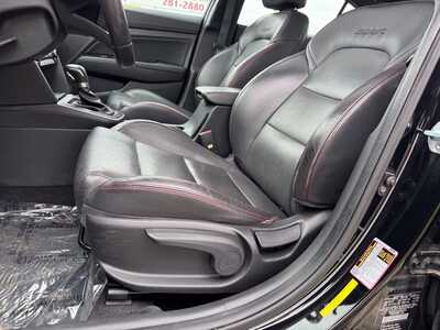 2018 Hyundai Elantra, $14599. Photo 6