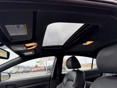 2018 Hyundai Elantra, $14599. Photo 8