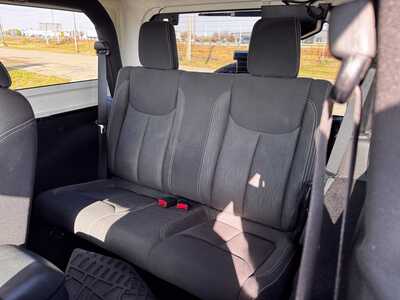 2015 Jeep Wrangler, $14399. Photo 6