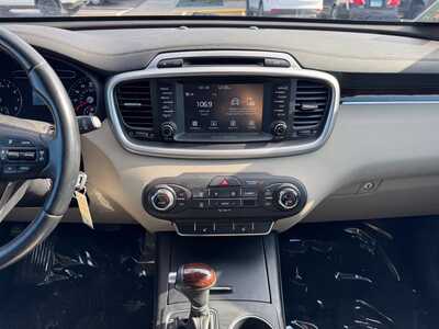 2018 Kia Sorento, $10299. Photo 2