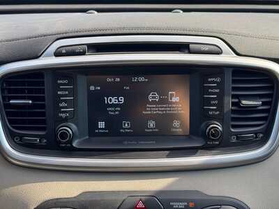 2018 Kia Sorento, $10299. Photo 3
