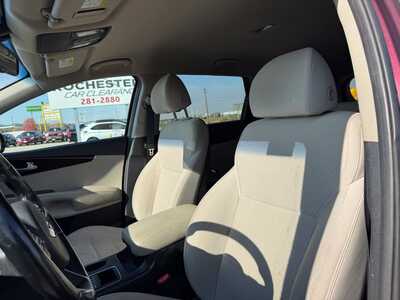 2018 Kia Sorento, $10299. Photo 7