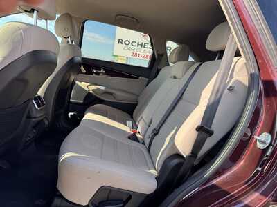2018 Kia Sorento, $10299. Photo 8