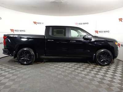 2024 Chevrolet 1500 Crew Cab, $45999. Photo 3