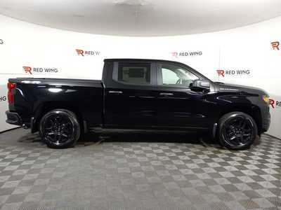 2024 Chevrolet 1500 Crew Cab, $44685. Photo 3