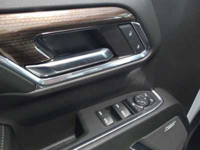 2024 Chevrolet 1500 Crew Cab, $63995. Photo 11