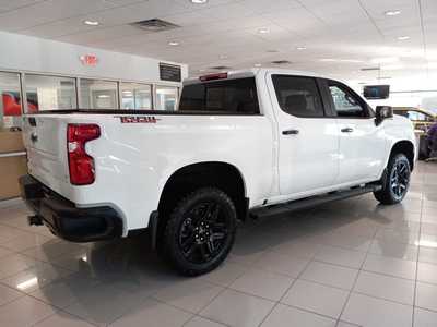2024 Chevrolet 1500 Crew Cab, $63995. Photo 2