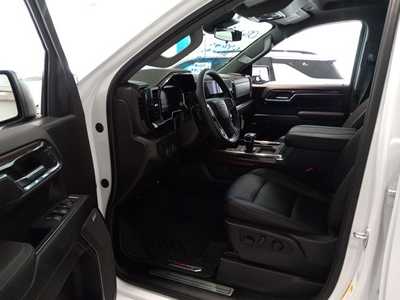 2024 Chevrolet 1500 Crew Cab, $63995. Photo 8