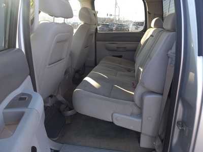 2013 Chevrolet 1500 Crew Cab, $7995. Photo 11