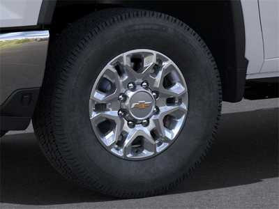 2025 Chevrolet 2500 Crew Cab, $71580. Photo 9