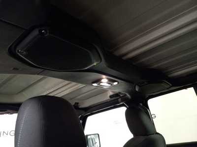 2020 Jeep Gladiator, $26995. Photo 10