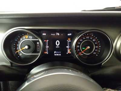 2020 Jeep Gladiator, $26995. Photo 12