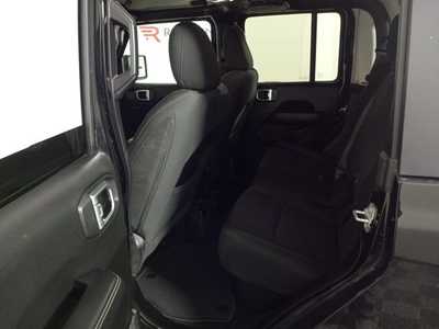2020 Jeep Gladiator, $26995. Photo 8